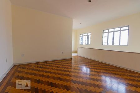 Sala de casa para alugar com 2 quartos, 105m² em Vila Osasco, Osasco