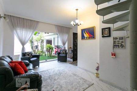 Sala de estar de casa à venda com 4 quartos, 260m² em Jardim Fenix, São Bernardo do Campo