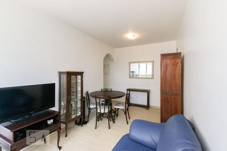 Sala de apartamento para alugar com 2 quartos, 50m² em Moema, São Paulo