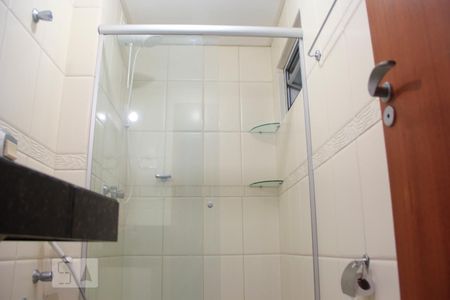 Banheiro 01 de apartamento para alugar com 2 quartos, 80m² em Trindade, Florianópolis