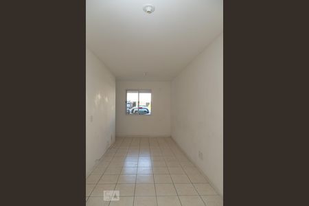 Sala  de casa de condomínio para alugar com 3 quartos, 89m² em Vargem Pequena, Rio de Janeiro