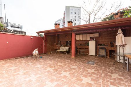 Casa à venda com 135m², 5 quartos e 2 vagas Casa à venda com 135m², 5 quartos e 2 vagasQuintal