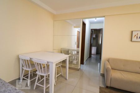 Sala de apartamento para alugar com 2 quartos, 56m² em Vila Maria José, Goiânia