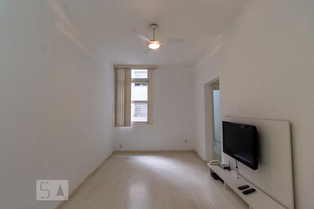 Sala de apartamento para alugar com 2 quartos, 70m² em Flamengo, Rio de Janeiro