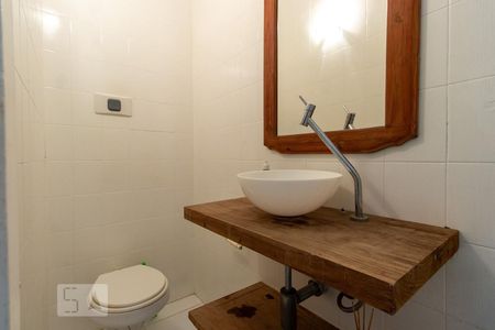 Lavabo de apartamento para alugar com 2 quartos, 70m² em Flamengo, Rio de Janeiro