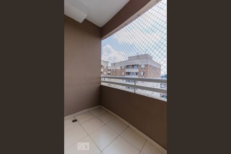 Sacada da Sala de apartamento para alugar com 2 quartos, 74m² em Vila Marieta, São Paulo