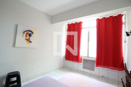 Quarto  de kitnet/studio para alugar com 1 quarto, 33m² em Boqueirão, Santos