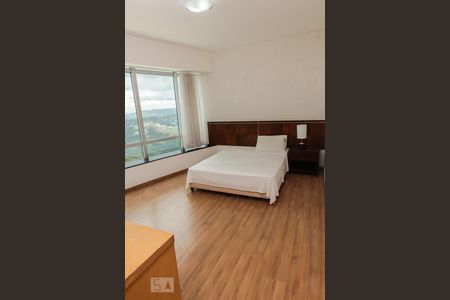 Studio à venda com 120m², 2 quartos e 1 vaga Studio à venda com 120m², 2 quartos e 1 vagaSuite