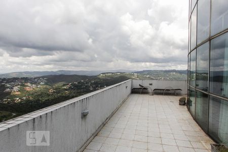 Studio à venda com 120m², 2 quartos e 1 vaga Studio à venda com 120m², 2 quartos e 1 vagaVista da Sacada