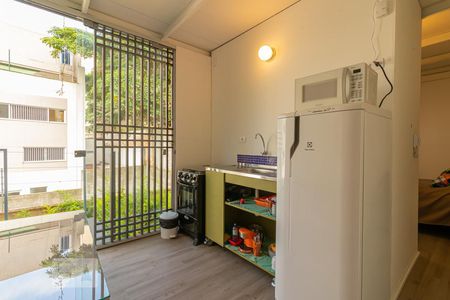 Cozinha de kitnet/studio para alugar com 1 quarto, 18m² em Vila Mariana, São Paulo