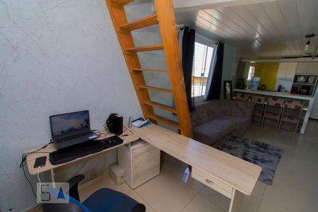 Sala de casa para alugar com 3 quartos, 70m² em Capoeiras, Florianópolis