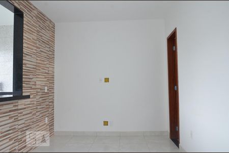 Sala de casa de condomínio para alugar com 1 quarto, 52m² em Engenho de Dentro, Rio de Janeiro