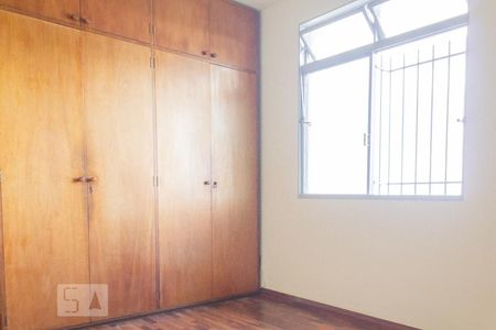 Quarto 2 de apartamento para alugar com 2 quartos, 98m² em Santa Monica, Belo Horizonte