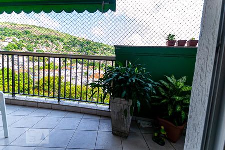 Vista Quarto 1 de apartamento à venda com 2 quartos, 70m² em Icaraí, Niterói