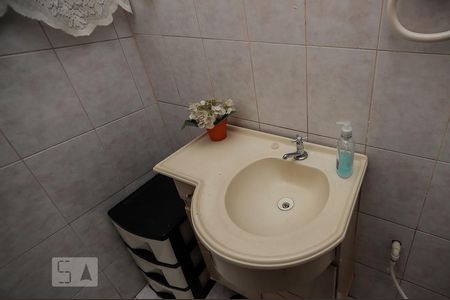 Banheiro de casa à venda com 2 quartos, 112m² em Cavalcanti, Rio de Janeiro