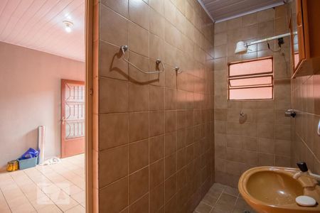 Banheiro de casa à venda com 5 quartos, 160m² em Parque Santo Eduardo, São Paulo