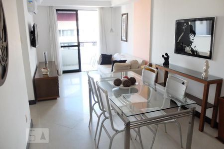 Sala de apartamento para alugar com 2 quartos, 60m² em Pituba, Salvador