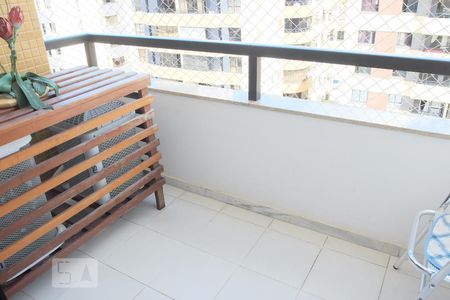 Varanda de apartamento para alugar com 2 quartos, 60m² em Pituba, Salvador
