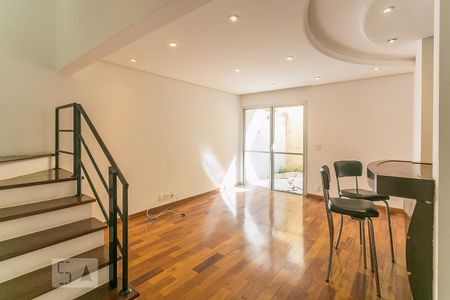 Sala de Estar de casa de condomínio à venda com 3 quartos, 250m² em Vila São Silvestre, São Paulo