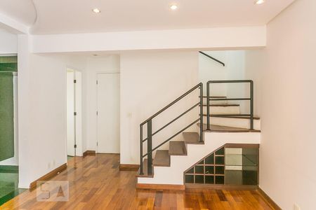 Sala de Estar de casa de condomínio à venda com 3 quartos, 250m² em Vila São Silvestre, São Paulo