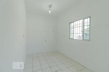 Quarto 2 de casa para alugar com 2 quartos, 80m² em Vila Brasilina, São Paulo