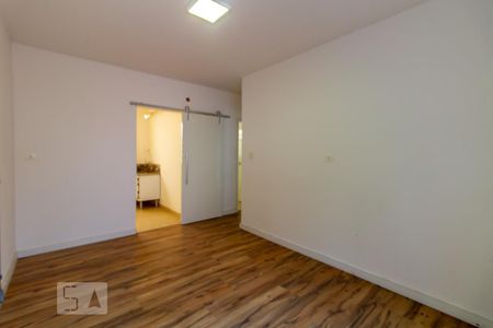 Quarto 2 de casa à venda com 2 quartos, 160m² em Vila Lucia, São Paulo