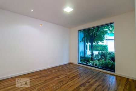 Quarto 1 de casa à venda com 2 quartos, 160m² em Vila Lucia, São Paulo