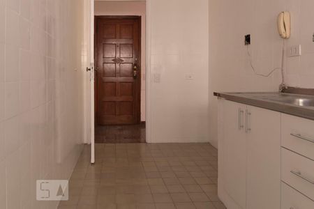 Cozinha de apartamento para alugar com 2 quartos, 75m² em Chácara Inglesa, São Paulo