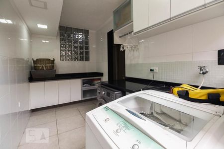 Casa para alugar com 462m², 3 quartos e 4 vagas Casa para alugar com 462m², 3 quartos e 4 vagasÁrea de serviço