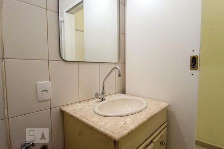 Banheiro Social - Pia de kitnet/studio à venda com 1 quarto, 40m² em Centro, Rio de Janeiro