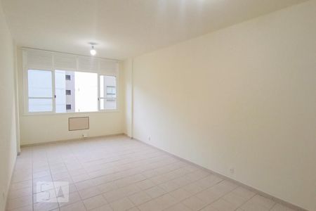 Sala/Quarto de kitnet/studio à venda com 1 quarto, 40m² em Centro, Rio de Janeiro