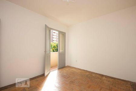 Quarto 2 de apartamento para alugar com 2 quartos, 90m² em Rio Branco, Porto Alegre