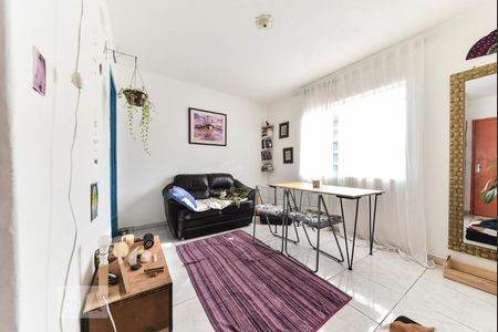 Sala de apartamento à venda com 2 quartos, 59m² em Jardim Calux, São Bernardo do Campo