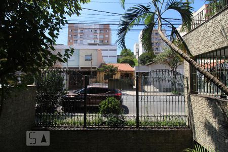 Vista da sala de casa à venda com 4 quartos, 352m² em Osvaldo Cruz, São Caetano do Sul