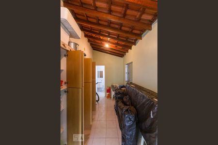 Casa à venda com 250m², 4 quartos e 3 vagas Casa à venda com 250m², 4 quartos e 3 vagasEdícula