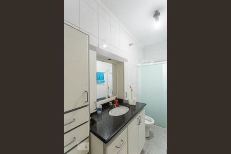 Casa à venda com 250m², 4 quartos e 3 vagas Casa à venda com 250m², 4 quartos e 3 vagasBanheiro - Torneira