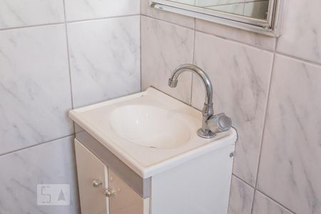 Casa à venda com 250m², 4 quartos e 3 vagas Casa à venda com 250m², 4 quartos e 3 vagasBanheiro Edícula