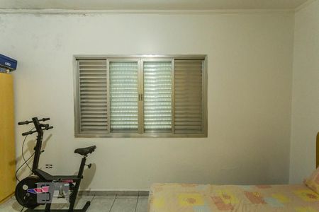 Casa à venda com 250m², 4 quartos e 3 vagas Casa à venda com 250m², 4 quartos e 3 vagasQuarto 2