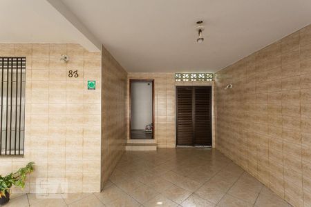 Casa à venda com 250m², 4 quartos e 3 vagas Casa à venda com 250m², 4 quartos e 3 vagasGaragem