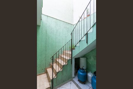 Casa à venda com 250m², 4 quartos e 3 vagas Casa à venda com 250m², 4 quartos e 3 vagasCasa 2