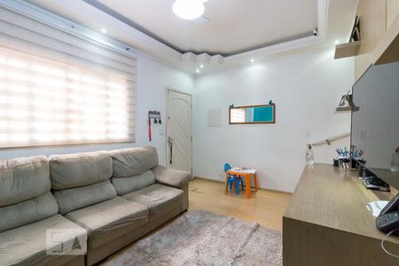 Casa à venda com 98m², 2 quartos e 2 vagasSala