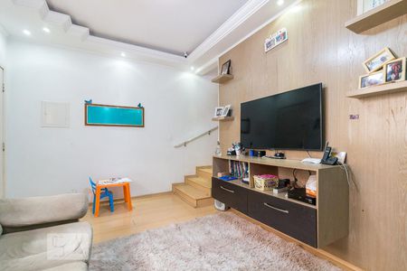 Casa à venda com 98m², 2 quartos e 2 vagasSala