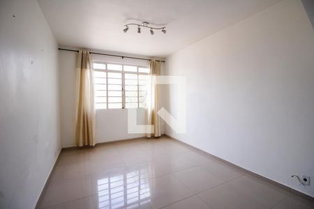 Sala de casa para alugar com 2 quartos, 50m² em Vila São Pedro, São Paulo