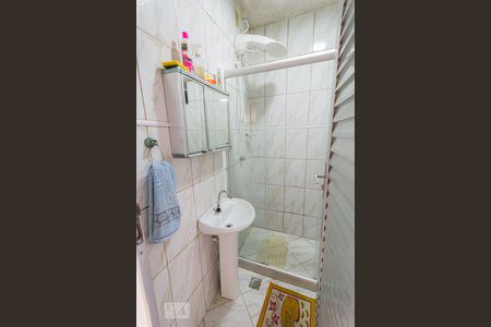 Banheiro Social (1º andar) de casa à venda com 3 quartos, 225m² em Curicica, Rio de Janeiro