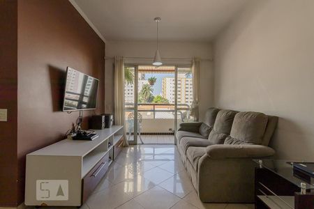 Sala de apartamento à venda com 3 quartos, 83m² em Vila Gumercindo, São Paulo