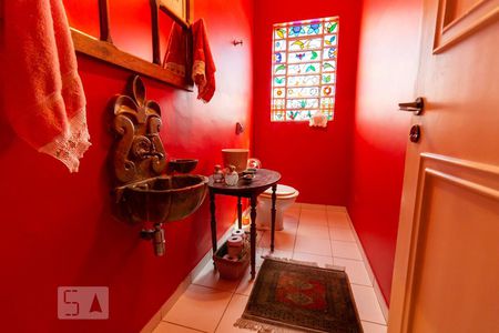 Casa à venda com 320m², 4 quartos e 5 vagas Casa à venda com 320m², 4 quartos e 5 vagasLavabo