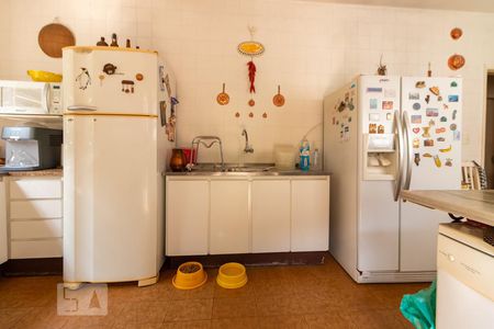 Casa à venda com 320m², 4 quartos e 5 vagas Casa à venda com 320m², 4 quartos e 5 vagasCozinha