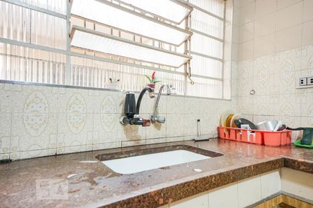 Pia de casa à venda com 3 quartos, 170m² em Vila Matilde, São Paulo