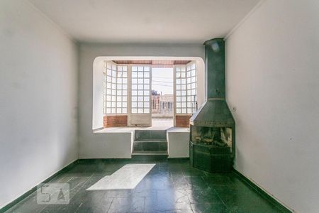 Sala de Estar de casa para alugar com 5 quartos, 200m² em Vila Butantã, São Paulo