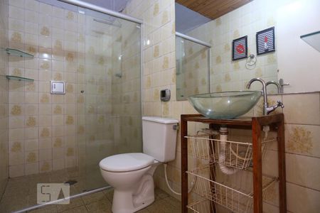 Banheiro de casa à venda com 2 quartos, 60m² em Vila Lageado, São Paulo